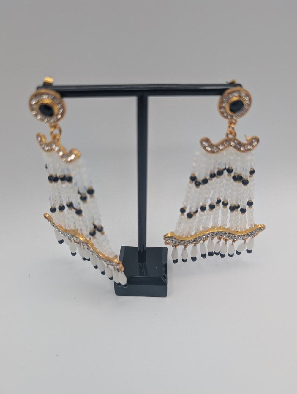 Elegant White Black Beaded Chandelier Dangle Earrings Gold Tone Rhinestone